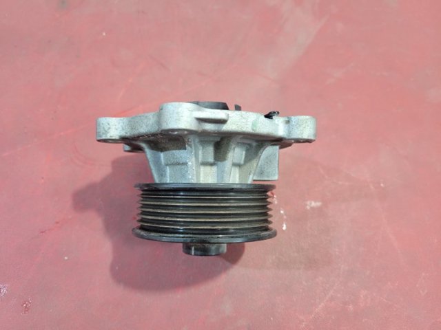 Насос системы охлаждения 210106RC0A NISSAN