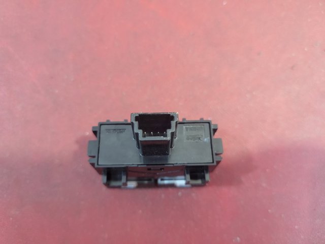 Концевик 252106RA1A NISSAN