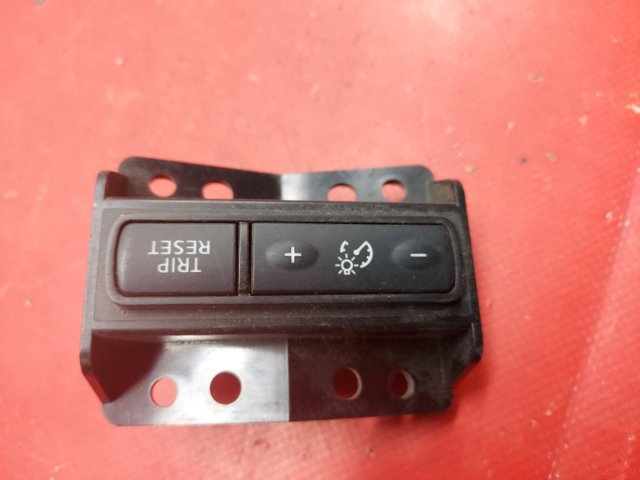 252734BA0A NISSAN Блок кнопок центральной консоли купить в Хмельницкий