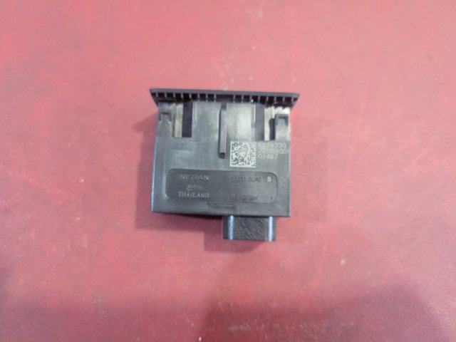 NISSAN 253316UA0 USB-разветвитель в наличии Тернополь