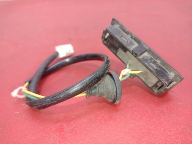 253804BA1A NISSAN Кнопка привода замка крышки багажника (двери 3/5-й (ляды) купить в Павлоград