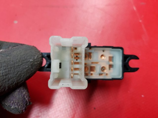NISSAN 254114CE0A Кнопка подъемника заднего стекла в наличии Черкассы