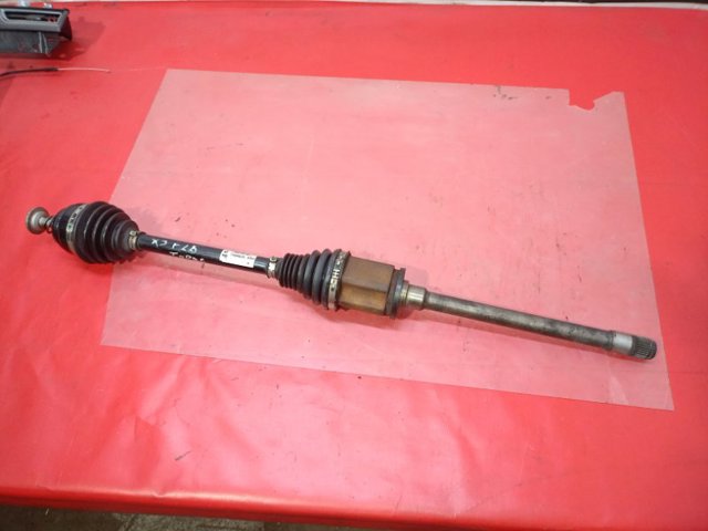 Вал приводной правый 31607619658 BMW