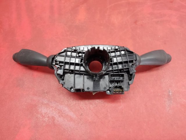31674384 VOLVO Подрулевой переключатель купить в Одесса
