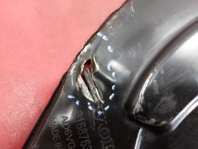 VOLVO 31687635 Защита тормозного диска переднего левого в наличии Львов