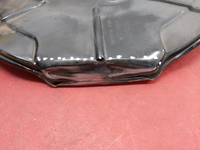 32287255 VOLVO Защита тормозного диска заднего левая купить в Каменское