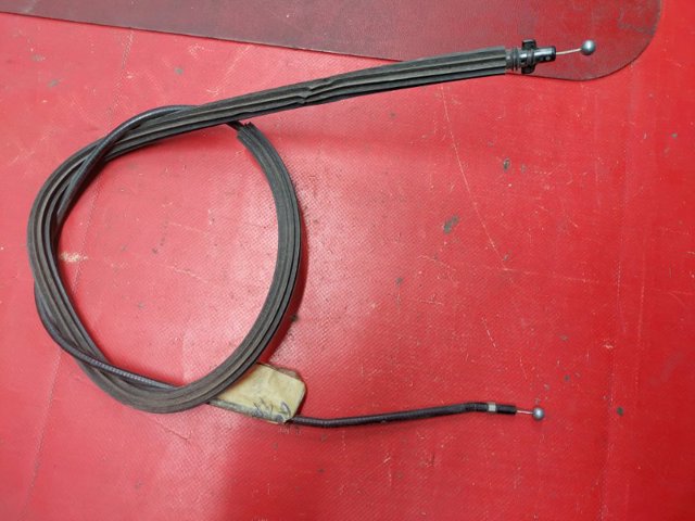 Трос открывания капота, задний 3CN823535 VAG