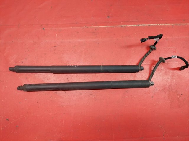 Амортизатор крышки багажника 3CN827851B VAG