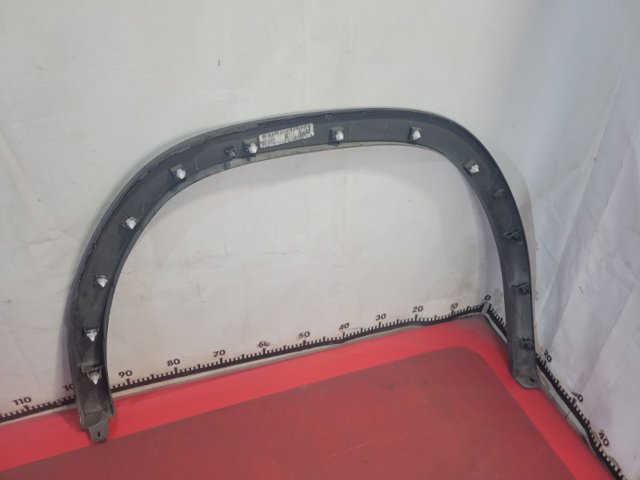 3CN853818B9B9 VAG Расширитель (накладка) арки заднего крыла правый купить в Харьков