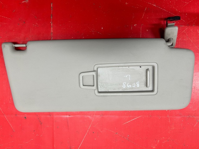 Козырек противосолнечный 3CN857552EVI4 VAG