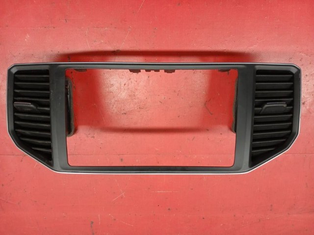 Решетка воздуховода 3CN858418G VAG