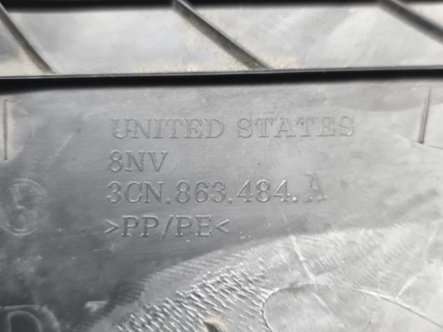 VAG 3CN863484A Обшивка стойки кузова внутренняя передняя правая в наличии Харьков