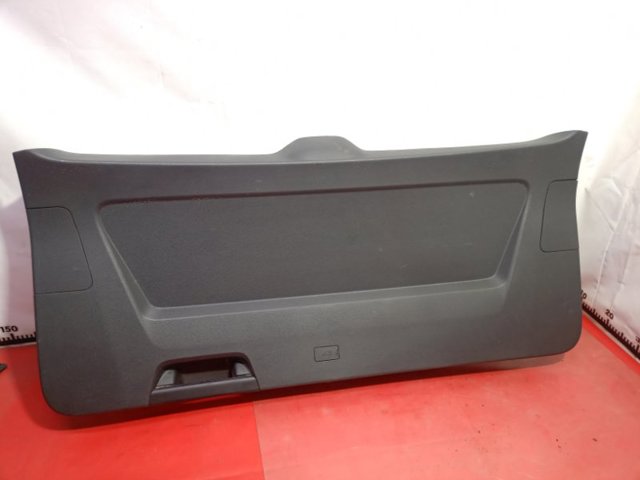 Обивка двери задка кузова 3CN867601B82V VAG