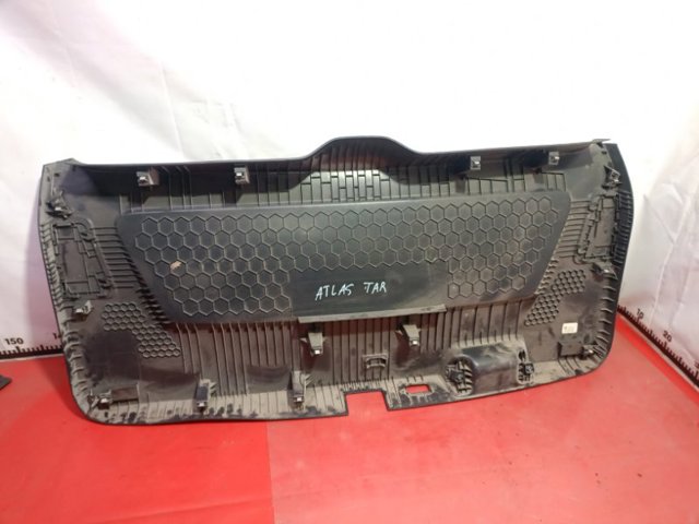 3CN867601B82V VAG Обшивка (облицовка) крышки багажника (двери 3/5-й задней) купить в Одесса