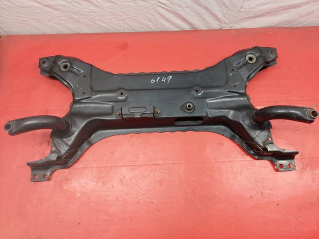 Подрамник передней подвески 4000A415 MITSUBISHI