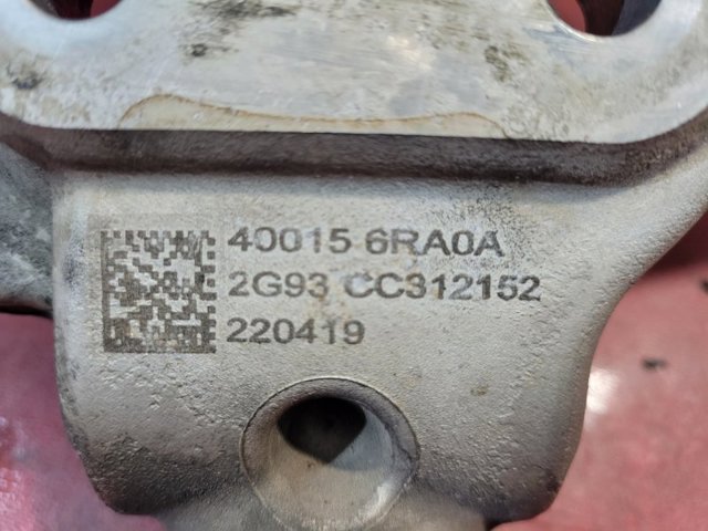 NISSAN 400156RA0A Цапфа (поворотный кулак) передний левый в наличии Запорожье
