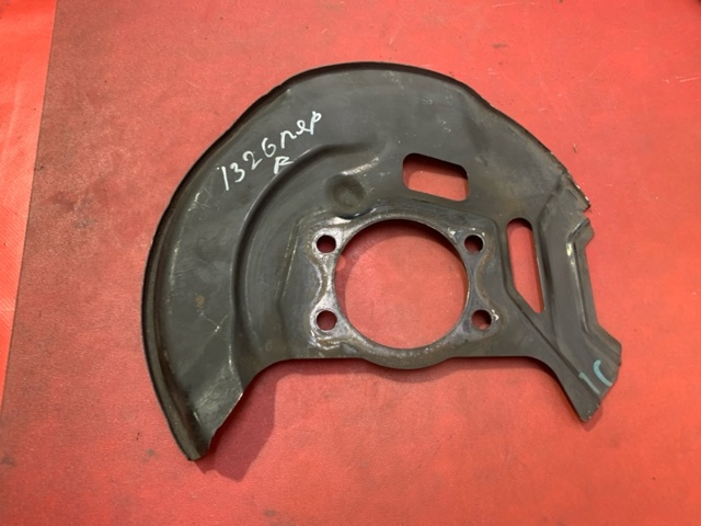 Защита тормозного диска, переднего, правого 411514BT0A NISSAN