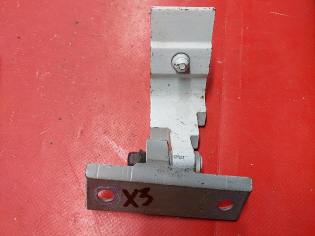 41527201302 BMW Петля двери задней правой купить в Львов