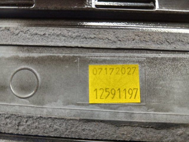 42438501 GM Накладка двери задней левой вертикальная купить в Днепр