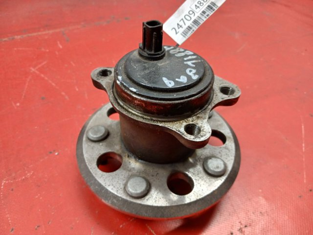 Ступица задняя левая 4246006070 TOYOTA