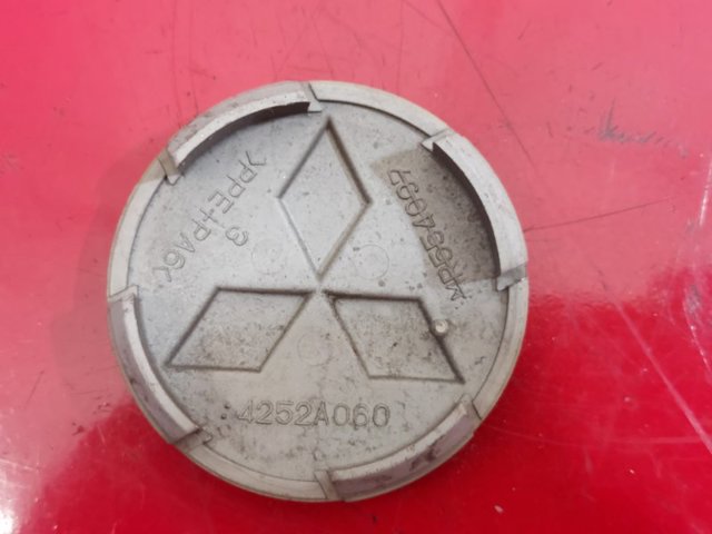 4252A060 MITSUBISHI Колпак колесного диска купить в Запорожье