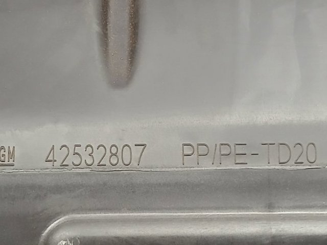 GM 42532807 Верхний дефлектор радиатора в наличии Чернигов