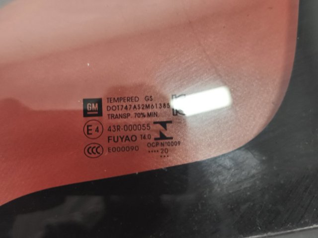 GM 42558895 Стекло-форточка двери передней левой в наличии Тернополь