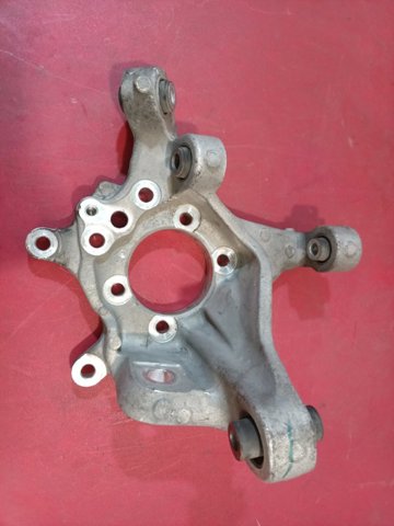 Цапфа левая 430195CA0A NISSAN
