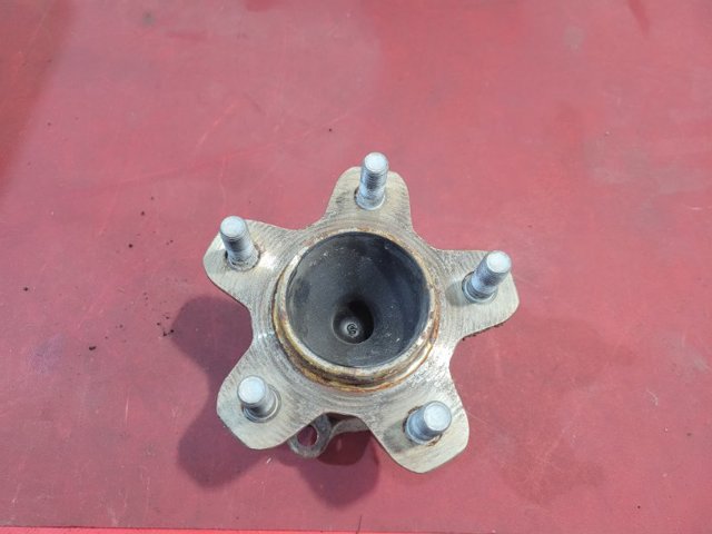 Ступицы задних колес 432026RR0C NISSAN