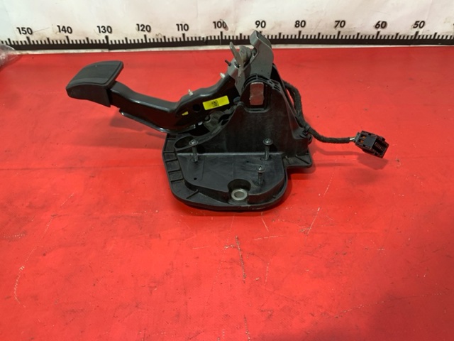 Педаль тормоза 4581693AC CHRYSLER