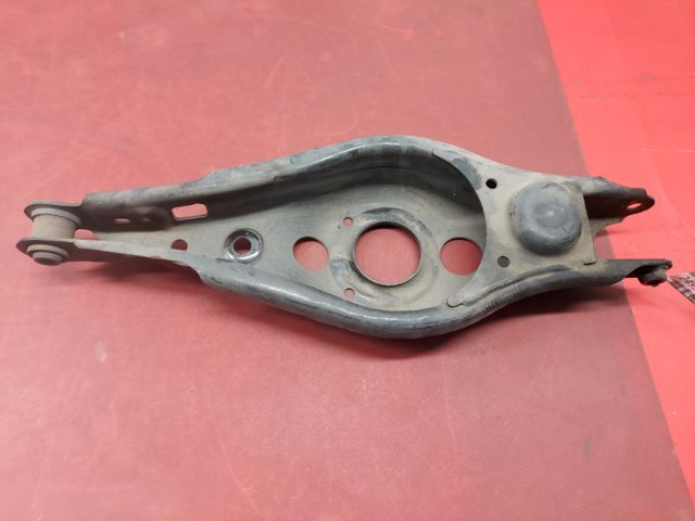 Балансир задний правый 4873042050 TOYOTA