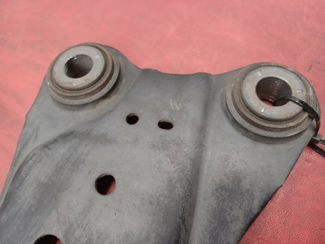 TOYOTA 4876042030 Рычаг (тяга) задней подвески продольный нижний правый в наличии Днепр