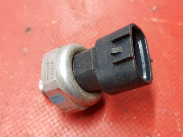 Датчик давления кондиционера Lexus RX 300/330/350/400H