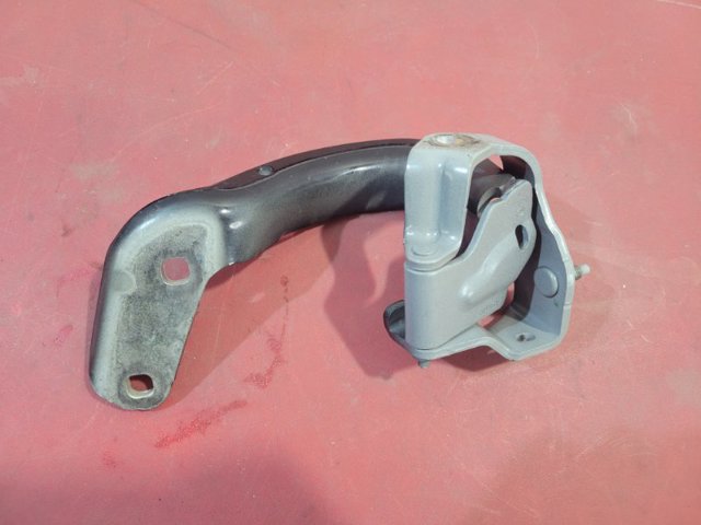 4M0827299C VAG Петля задней двери купить в Николаев