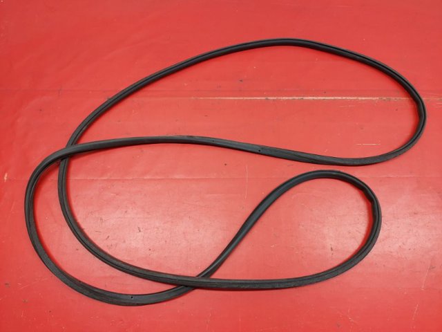 4M0837911C VAG Уплотнитель двери передней (на двери) купить в Кривой Рог
