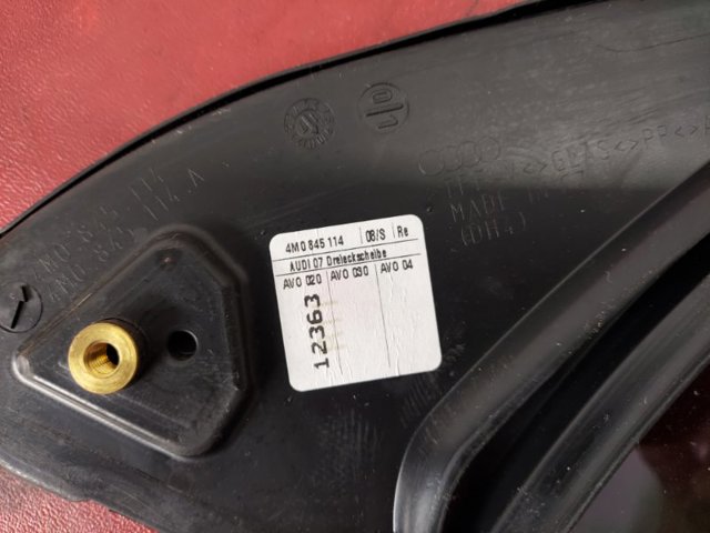 4M0845114 VAG Стекло-форточка двери передней правой купить в Николаев
