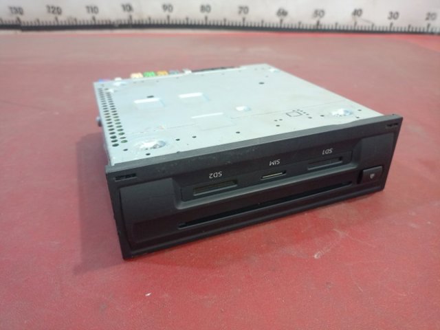 Радиоприемник 4M1035880B VAG
