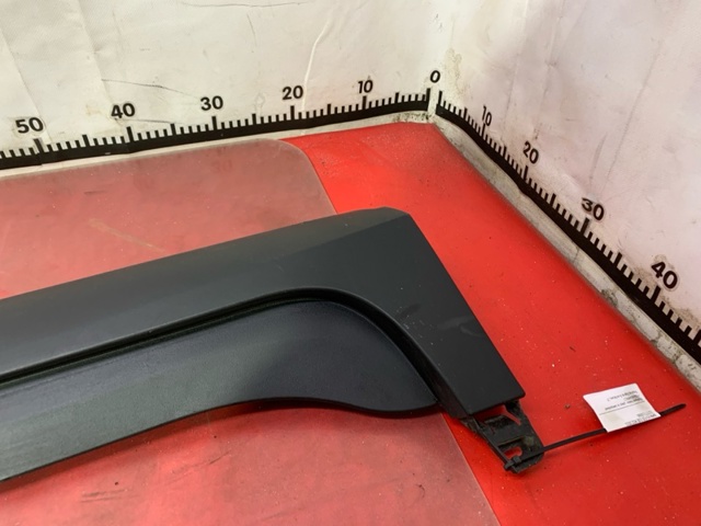 51777210080 BMW Подножка правая купить в Черкассы