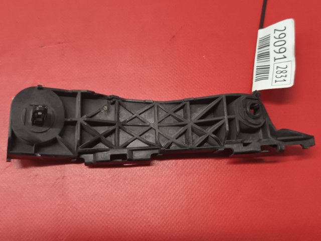 Кронштейн бампера переднего, правый 525350R010 TOYOTA