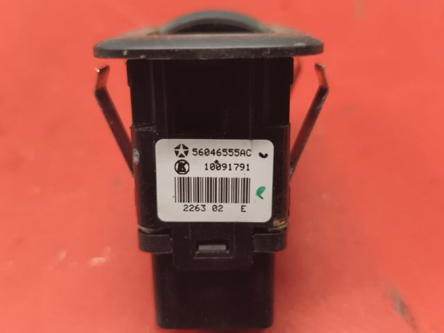 56046555AC CHRYSLER Кнопочный блок управления стеклоподъемником задний купить в Одесса
