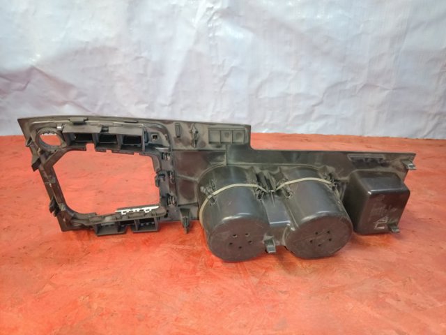 VAG 561862534 в наличии Черновцы