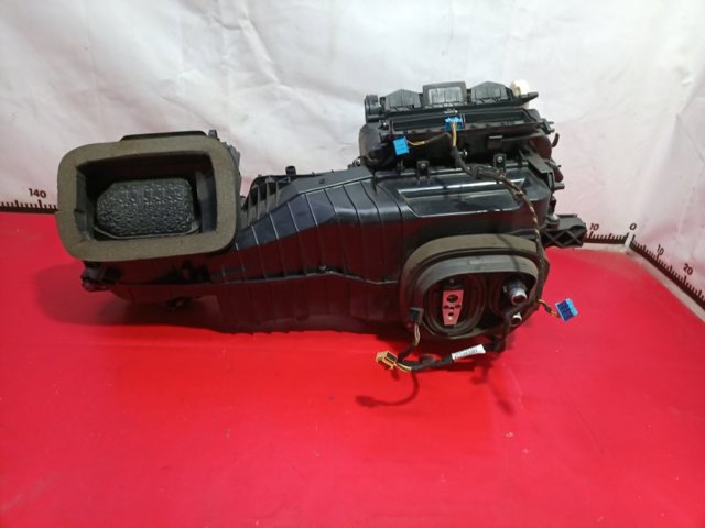 561898063 VAG Корпус печки в сборе купить в Черкассы