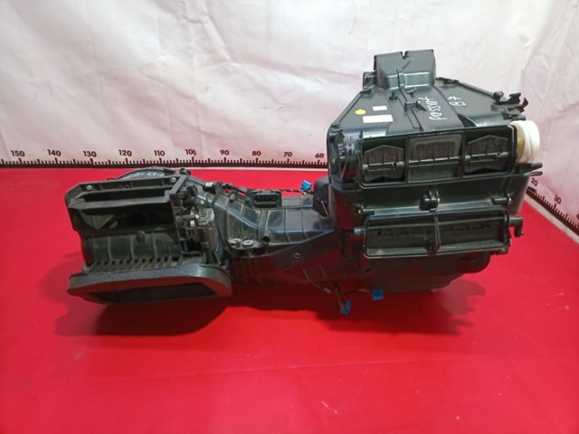 Корпус печки в сборе 561898063 VAG