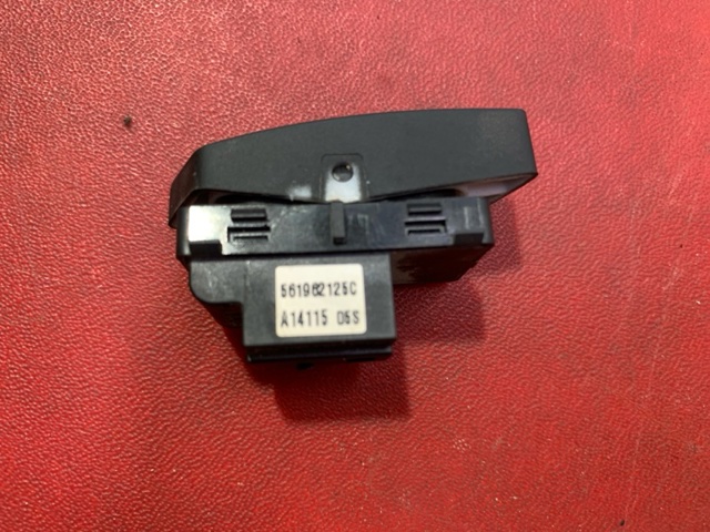 VAG 561962125C в наличии Ужгород
