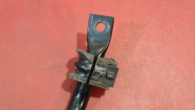 Стабилизатор задней оси 562306RA0C NISSAN