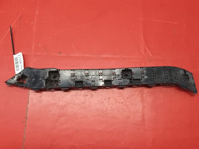 Кронштейн бампера заднего, внешний правый 57707SG080 SUBARU