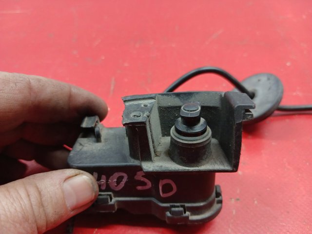 5C6810773H VAG Замок открывания лючка бензобака купить в Каменское