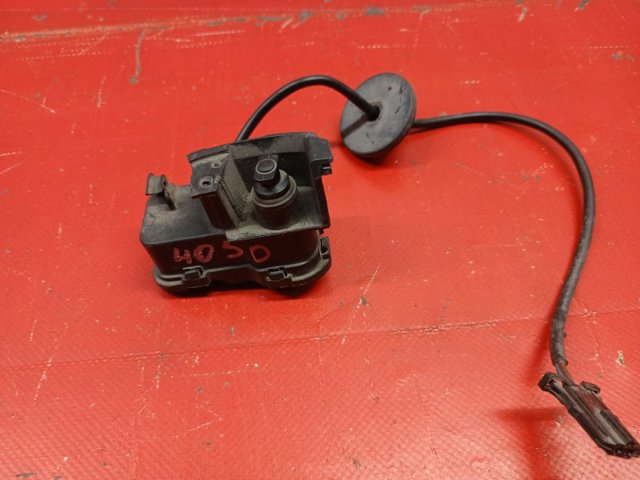 VAG 5C6810773H Замок открывания лючка бензобака в наличии Ровно