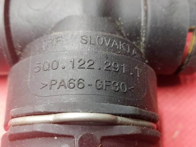VAG 5Q0122291T Фланец системы охлаждения в наличии Сумы