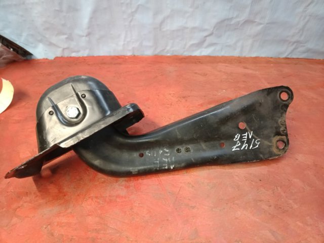 VAG 5Q0505225C Рычаг (тяга) задней подвески продольный нижний левый в наличии Киев